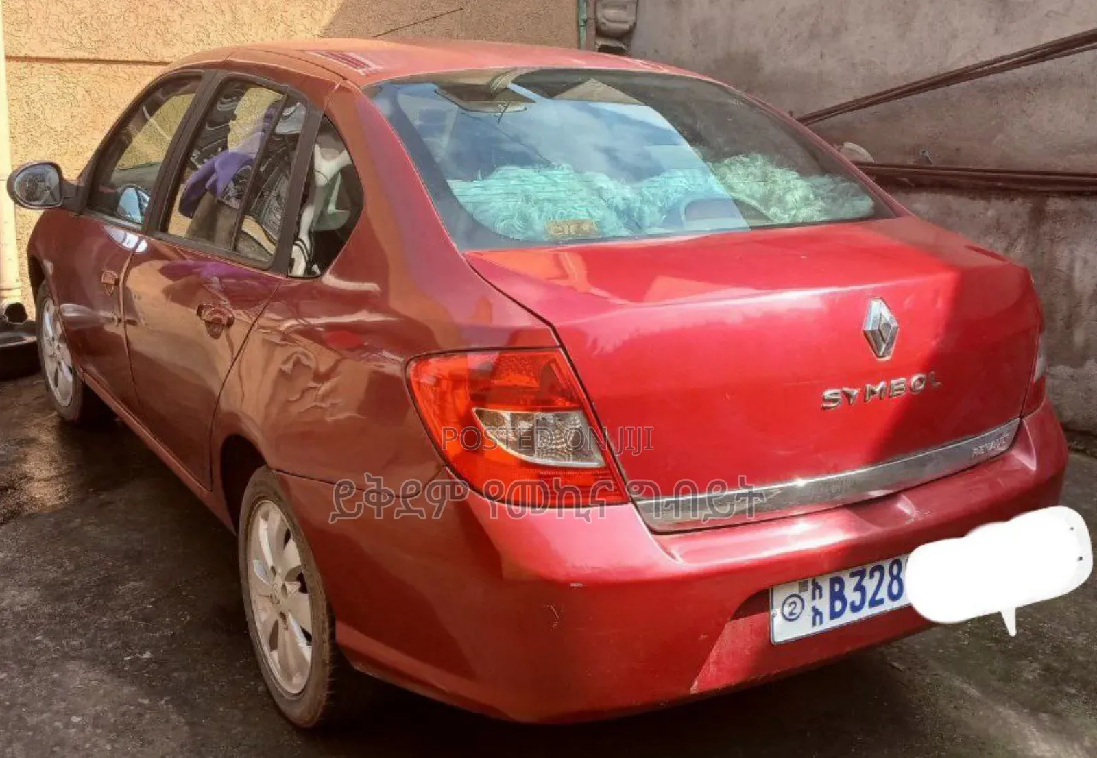 Renault Super 2011 Red