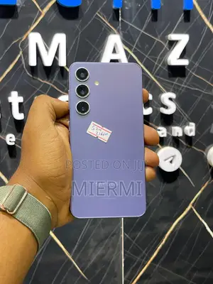 Photo - New Samsung Galaxy S24 256 GB