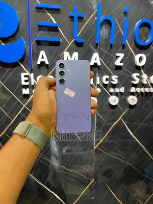 New Samsung Galaxy S24 256 GB