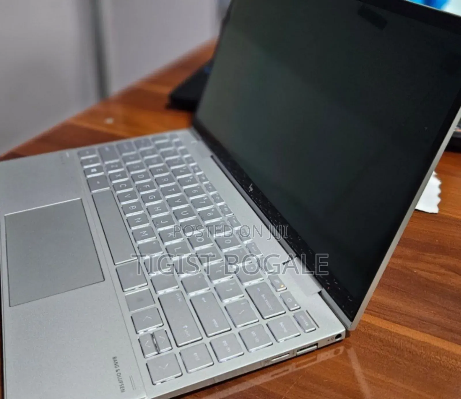 New Laptop HP Envy X360 8GB Intel Core I7 SSD 512GB