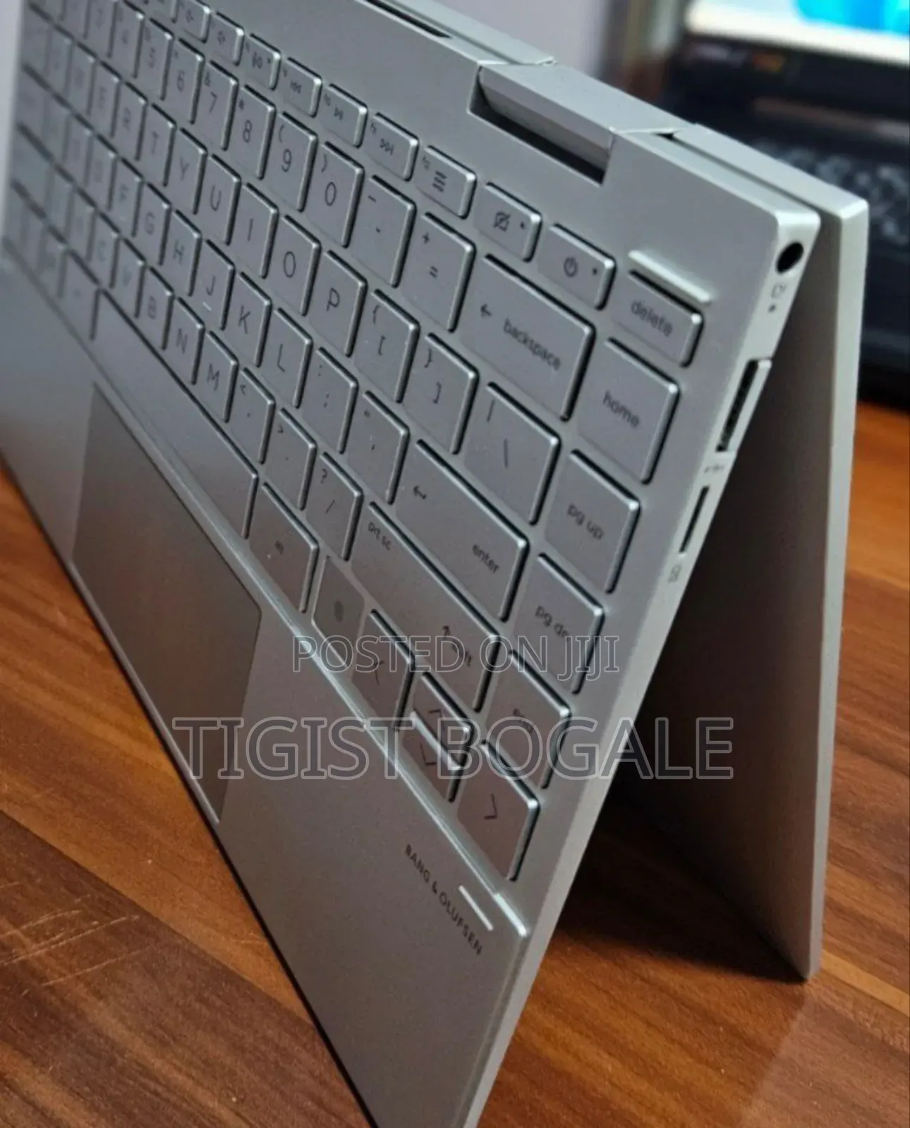 New Laptop HP Envy X360 8GB Intel Core I7 SSD 512GB