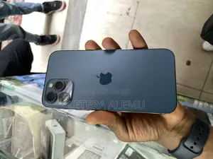 Photo - Apple iPhone 12 Pro Max 256 GB Blue