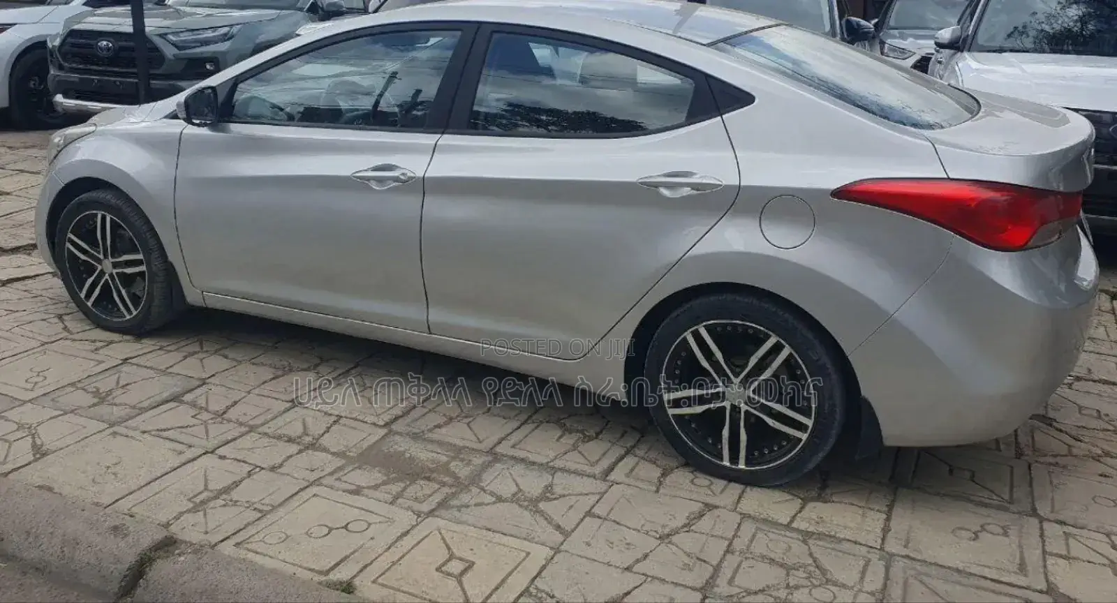 Hyundai Elantra 2013 Silver