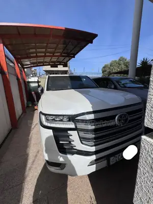 New Toyota Land Cruiser 2022 Ivory