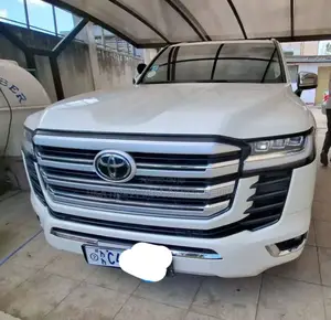 Photo - New Toyota Land Cruiser 2022 Ivory