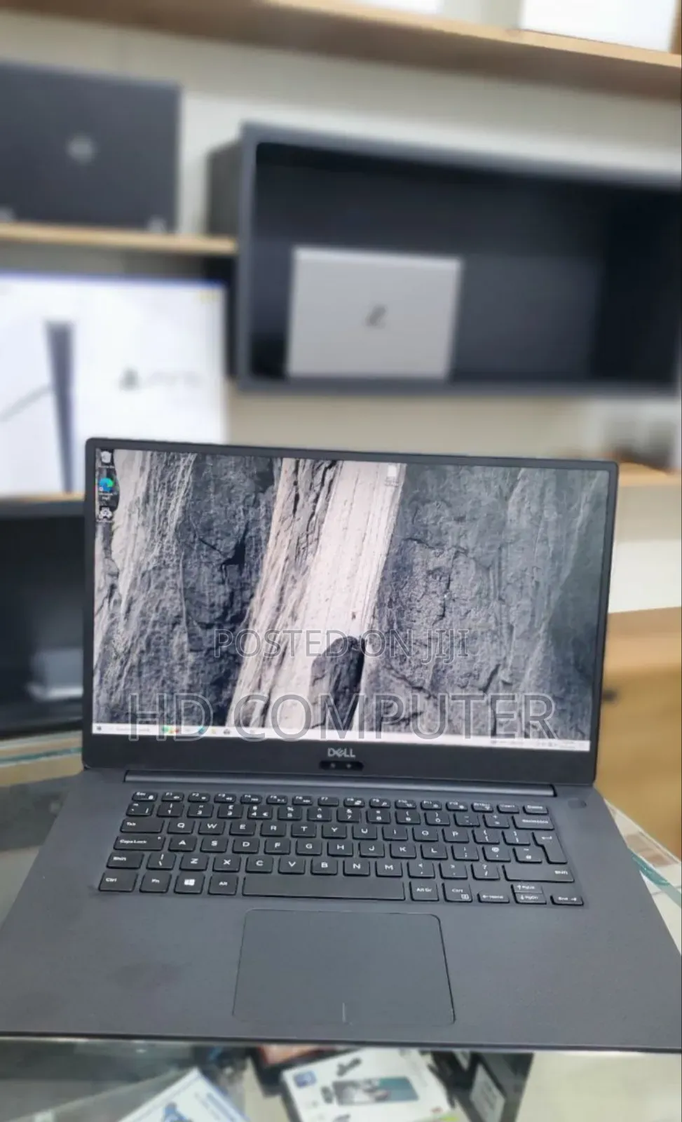 New Laptop Dell Precision 5540 32GB Intel Core I7 SSD 512GB