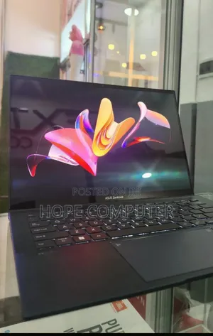 New Laptop Asus ZenBook UX510UW 16GB Intel Core I7 SSD 512GB