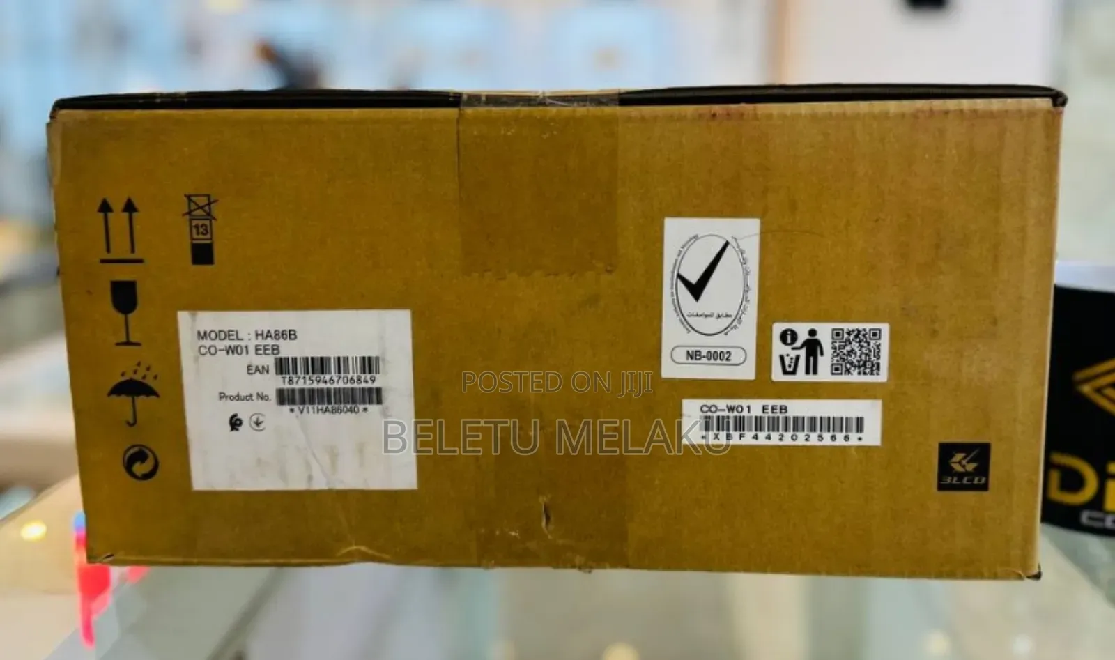 Brand New Epson Projector Co-W01 With Remote and Manual