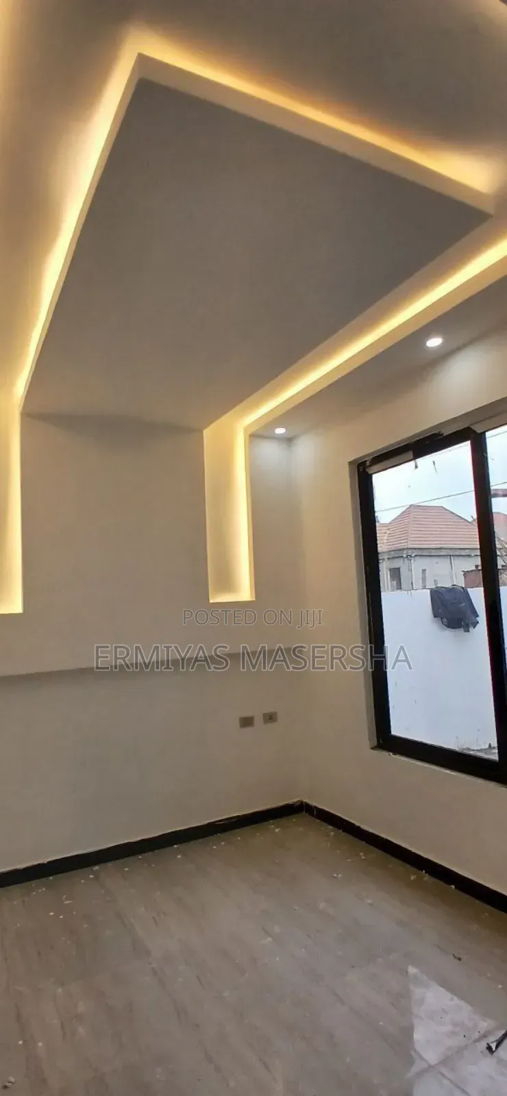 Furnished 3bdrm Villa in Yeka for sale