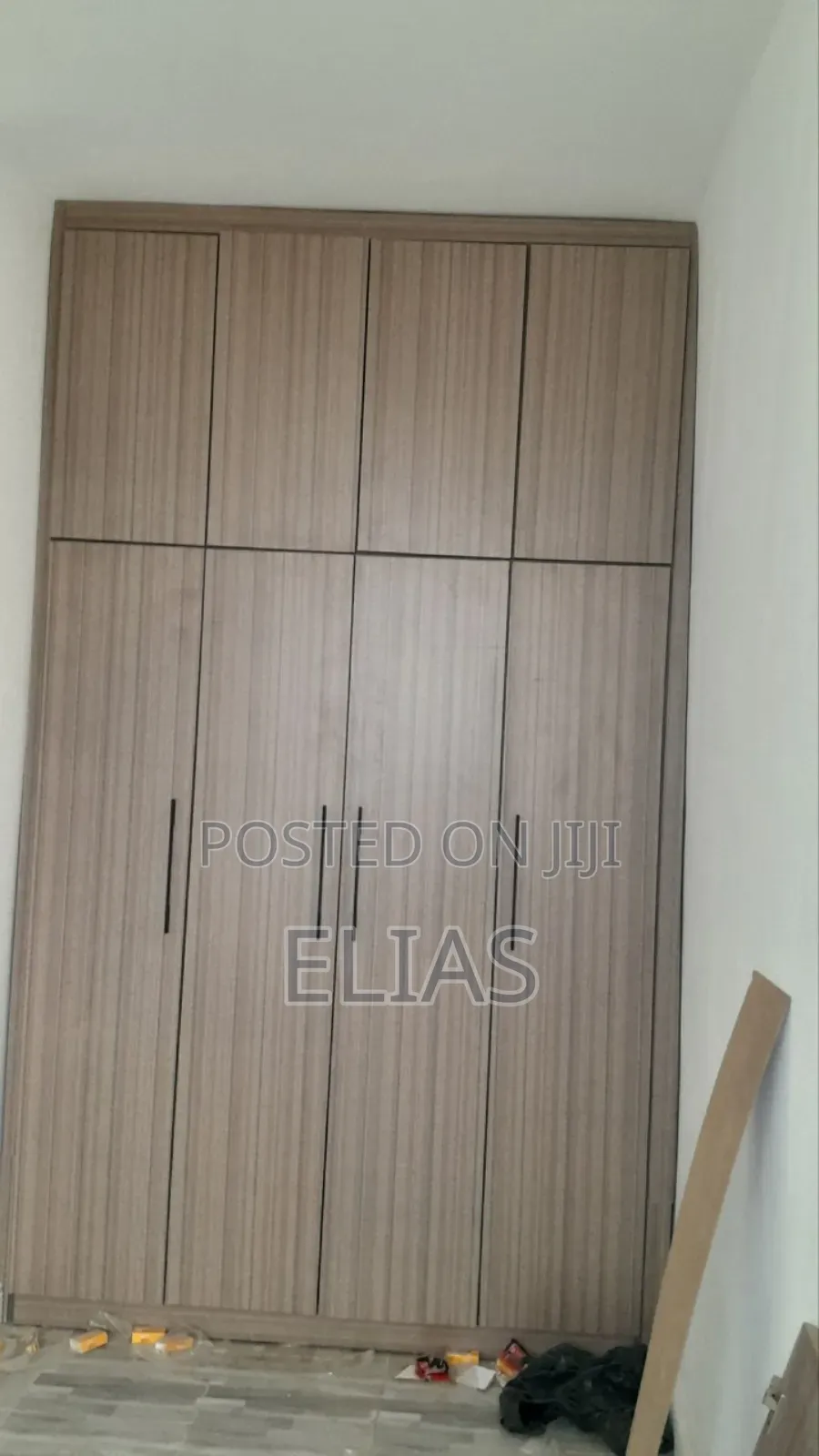 Closet ቁምሳጥን