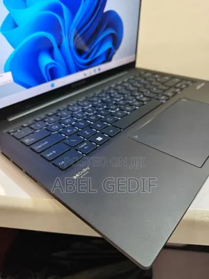 New Laptop Asus Zenbook 14 UX434 16GB Intel Core I7 SSD 512GB