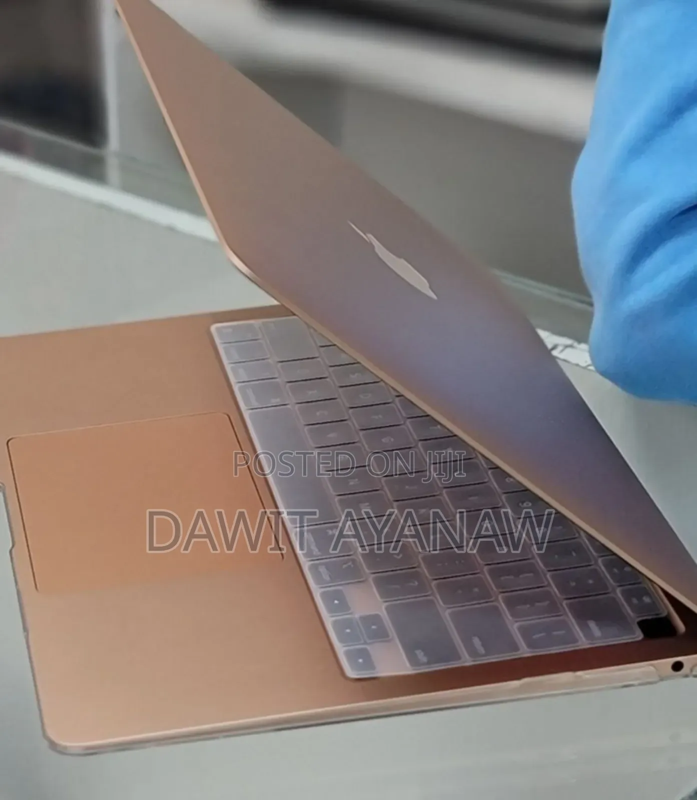 New Laptop Apple MacBook Air 2020 8GB Apple M1 SSD 256GB