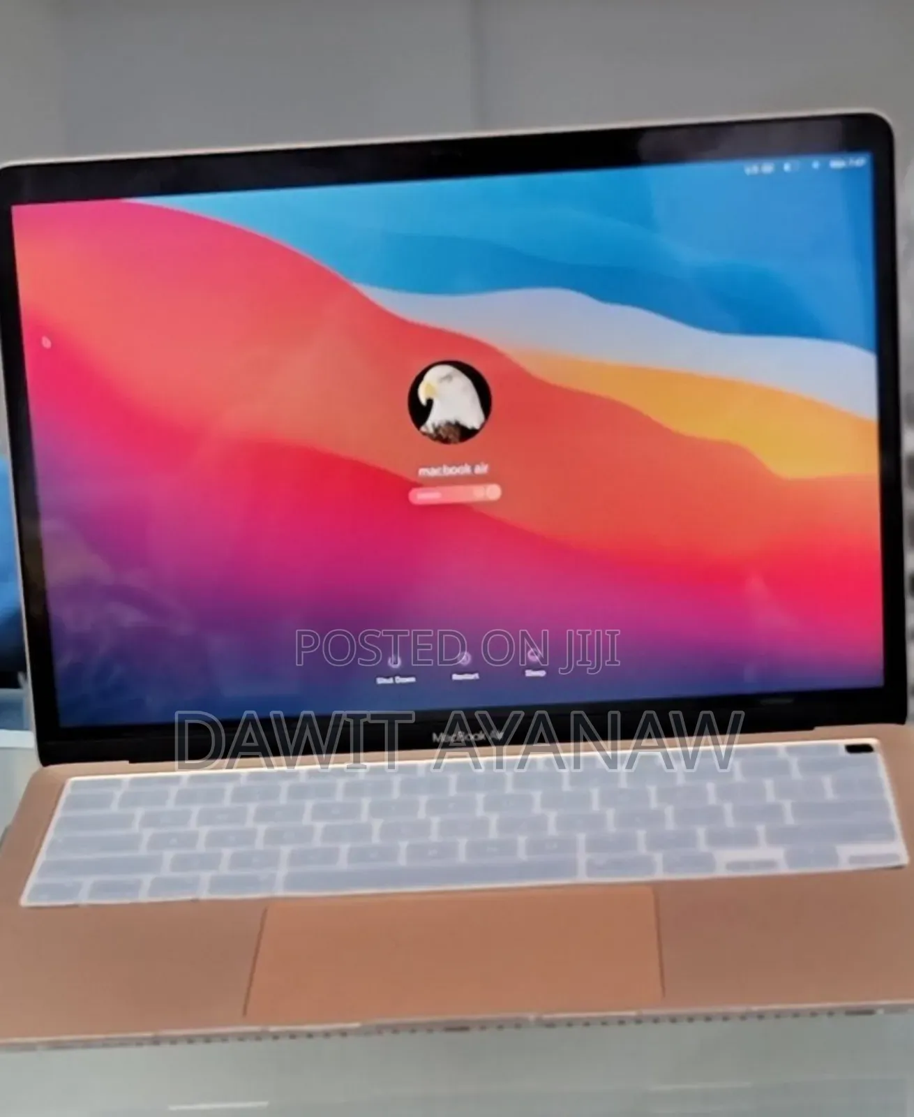 New Laptop Apple MacBook Air 2020 8GB Apple M1 SSD 256GB