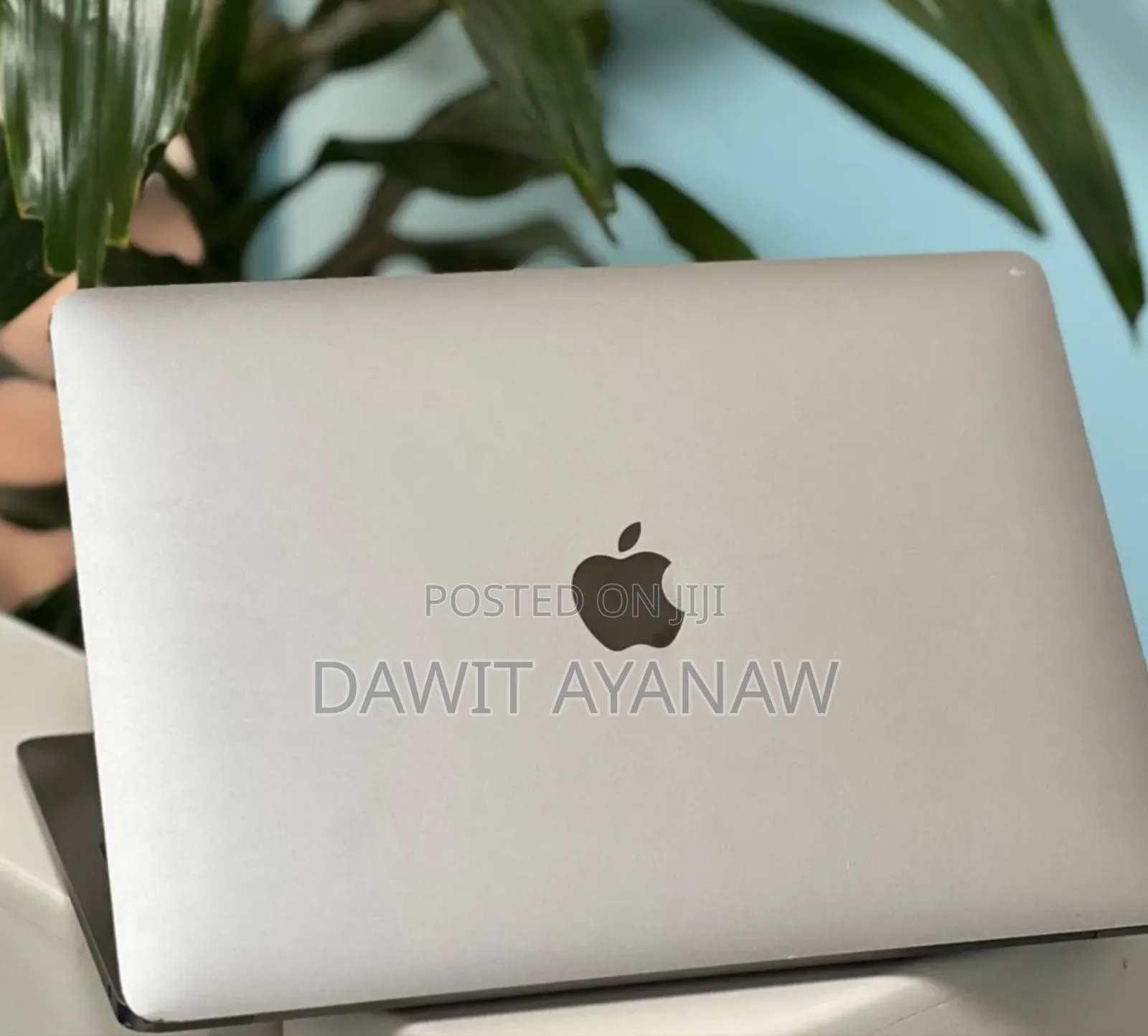 New Laptop Apple MacBook Pro 2020 16GB Intel Core I5 SSD 512GB