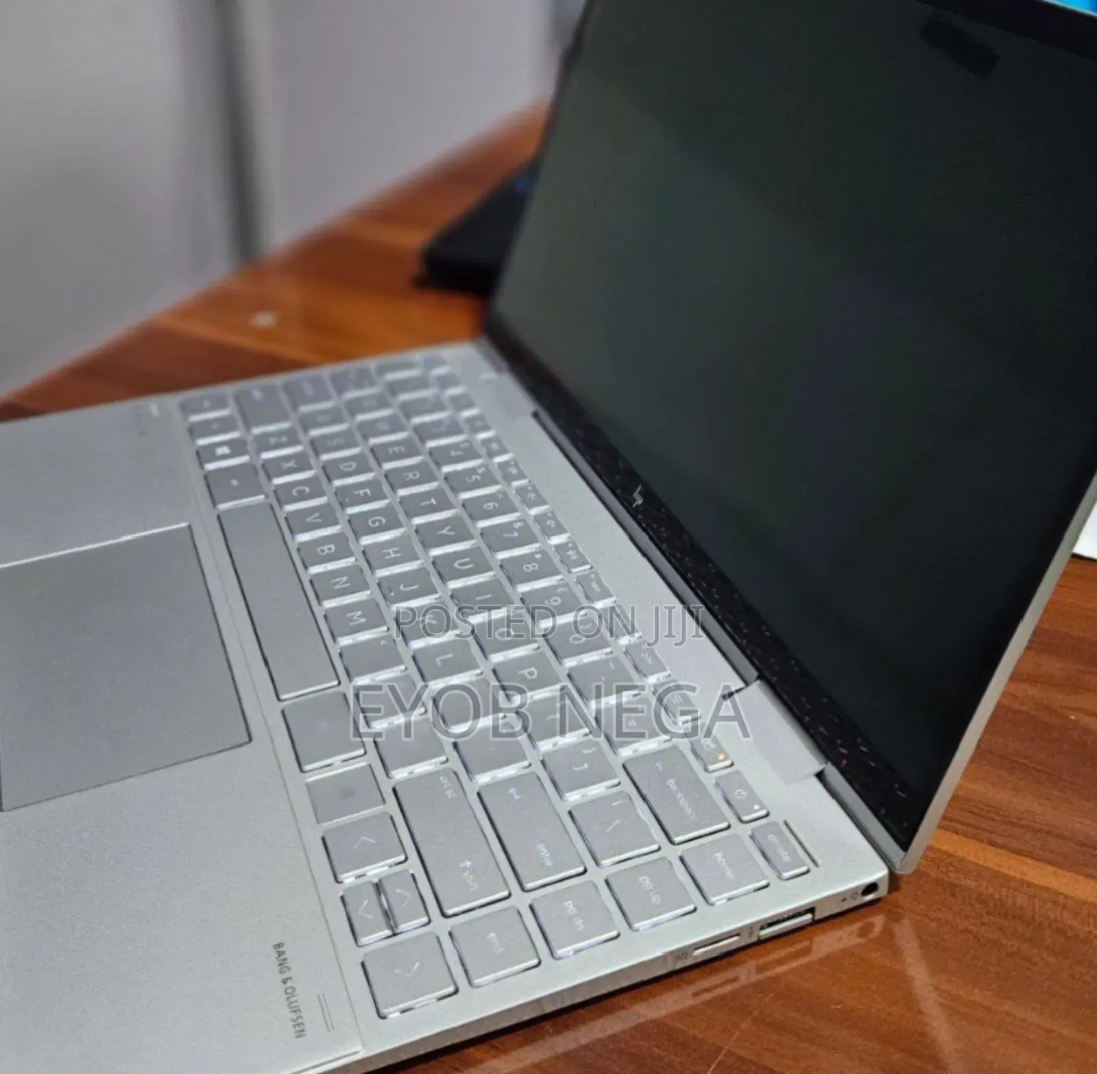 New Laptop HP Envy X360 8GB Intel Core I7 SSD 512GB