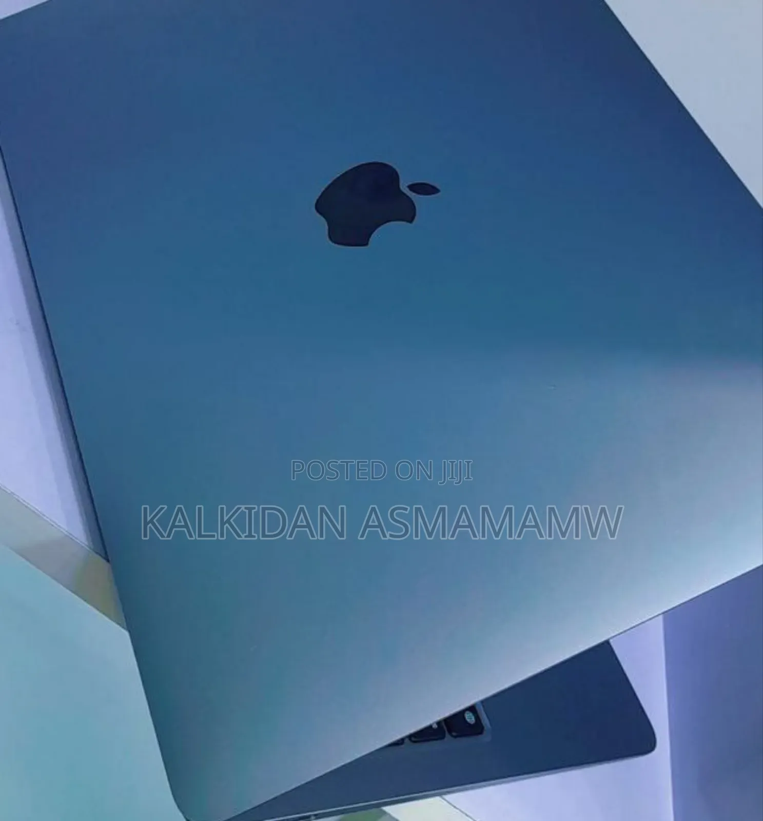 New Laptop Apple MacBook Air 2020 M1 8GB Apple M1 SSD 256GB