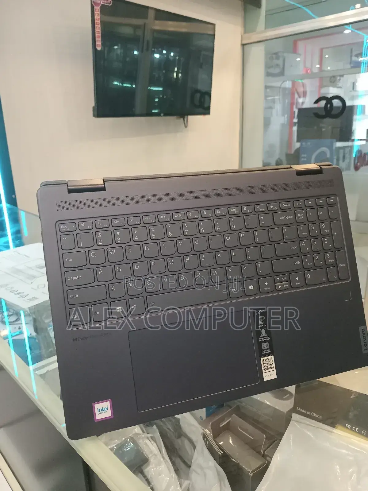 New Laptop Lenovo Yoga 7i 16GB Intel Core Ultra 7 SSD 1T