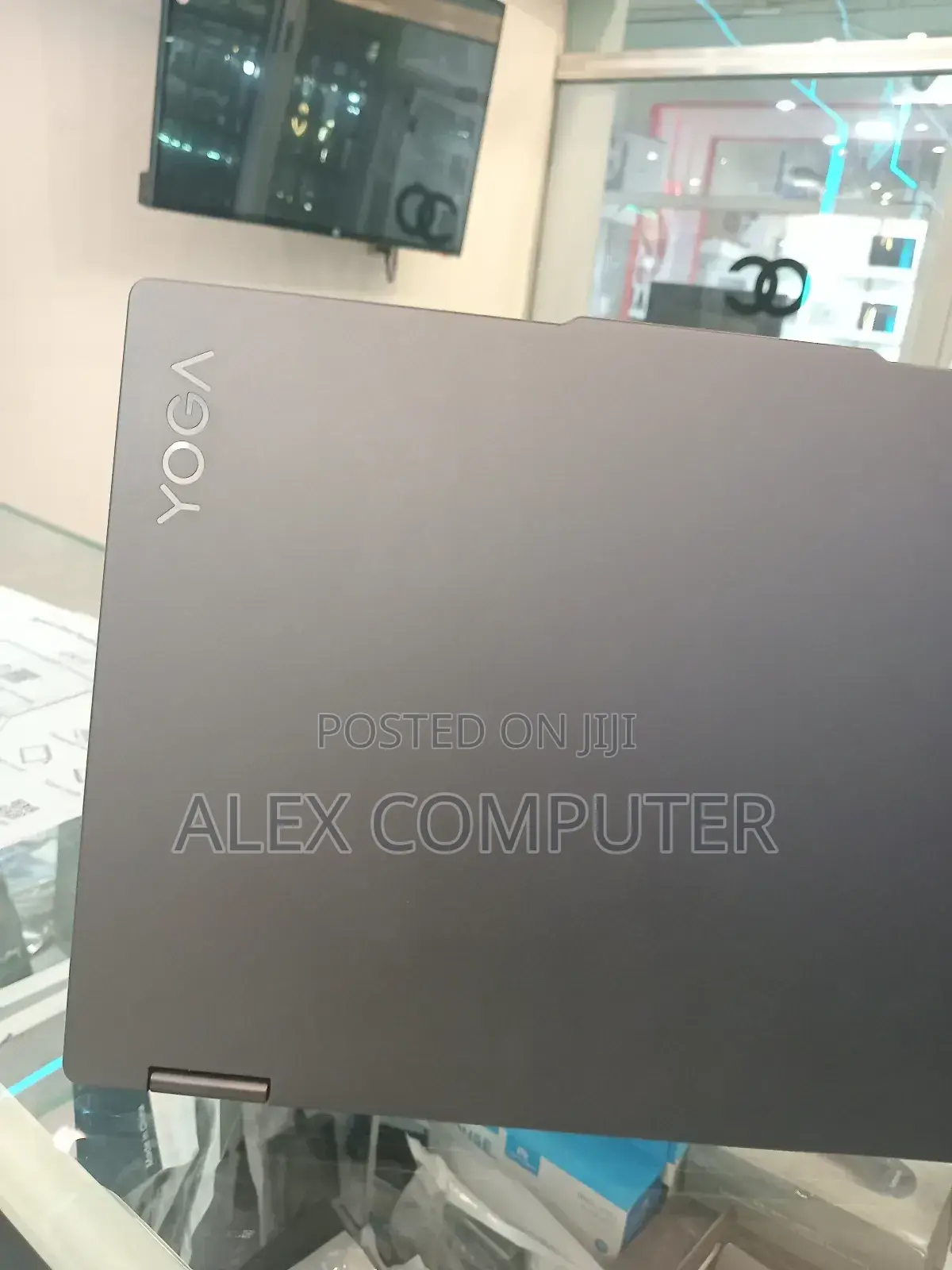 New Laptop Lenovo Yoga 7i 16GB Intel Core Ultra 7 SSD 1T