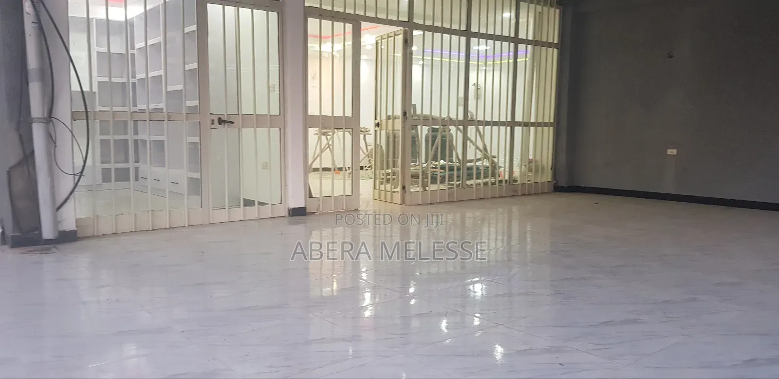 ምርጥ የንግድ ቤት 40/60 አያት 49