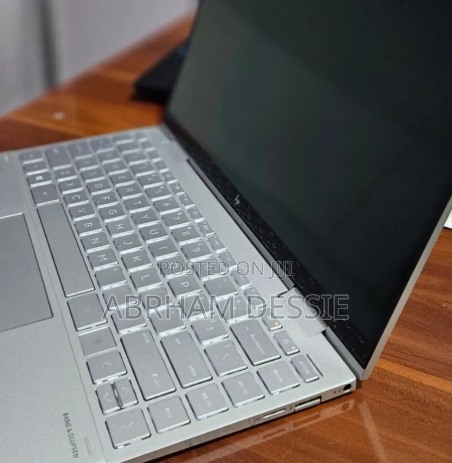 New Laptop HP Envy X360 8GB Intel Core I7 SSD 512GB