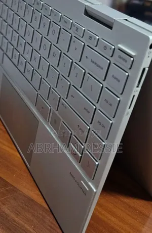 New Laptop HP Envy X360 8GB Intel Core I7 SSD 512GB