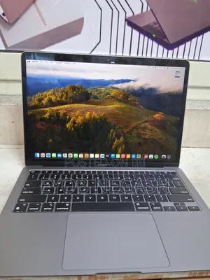 New Laptop Apple MacBook Pro 2018 8GB Apple M1 SSD 256GB