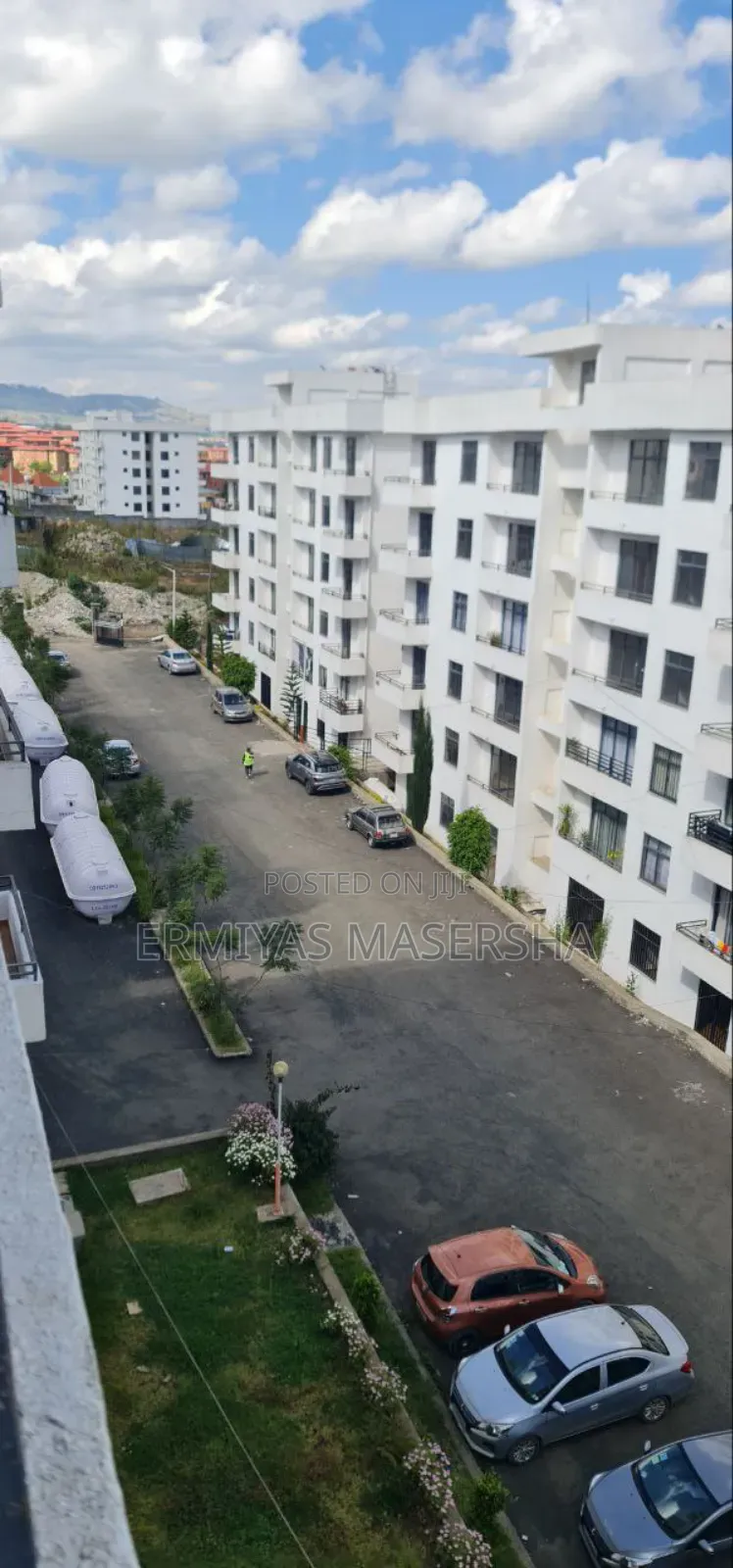 Furnished 2bdrm Apartment in ኖህ, Bole for sale