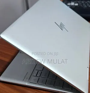 New Laptop HP Envy X360 8GB Intel Core I7 SSD 512GB