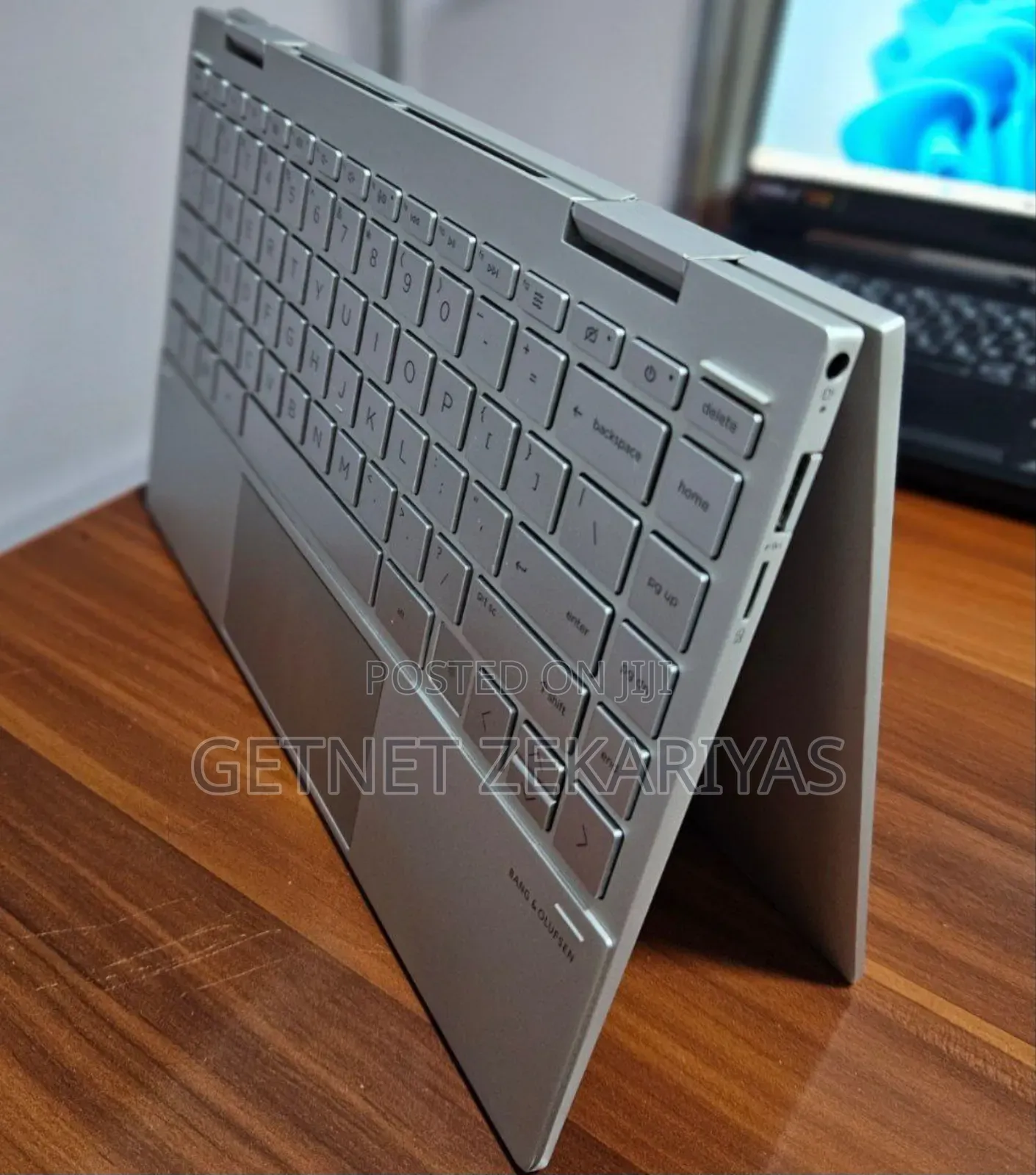 New Laptop HP Envy X360 8GB Intel Core I7 SSD 512GB