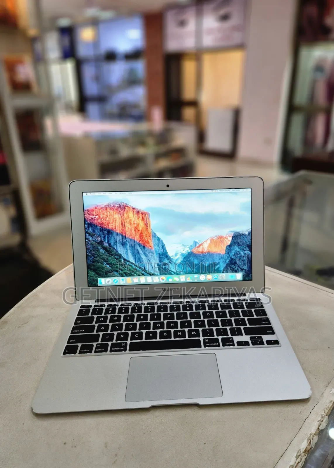 New Laptop Apple MacBook Air 2015 4GB Intel Core I5 SSD 128GB