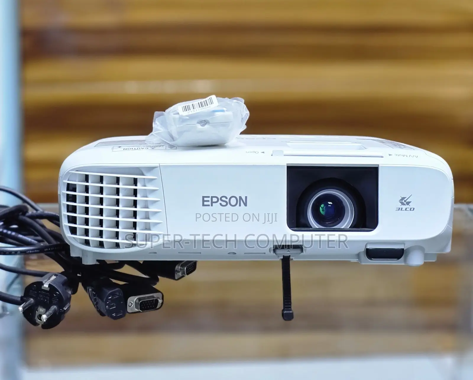Brand New Epson X39 Model With Remote