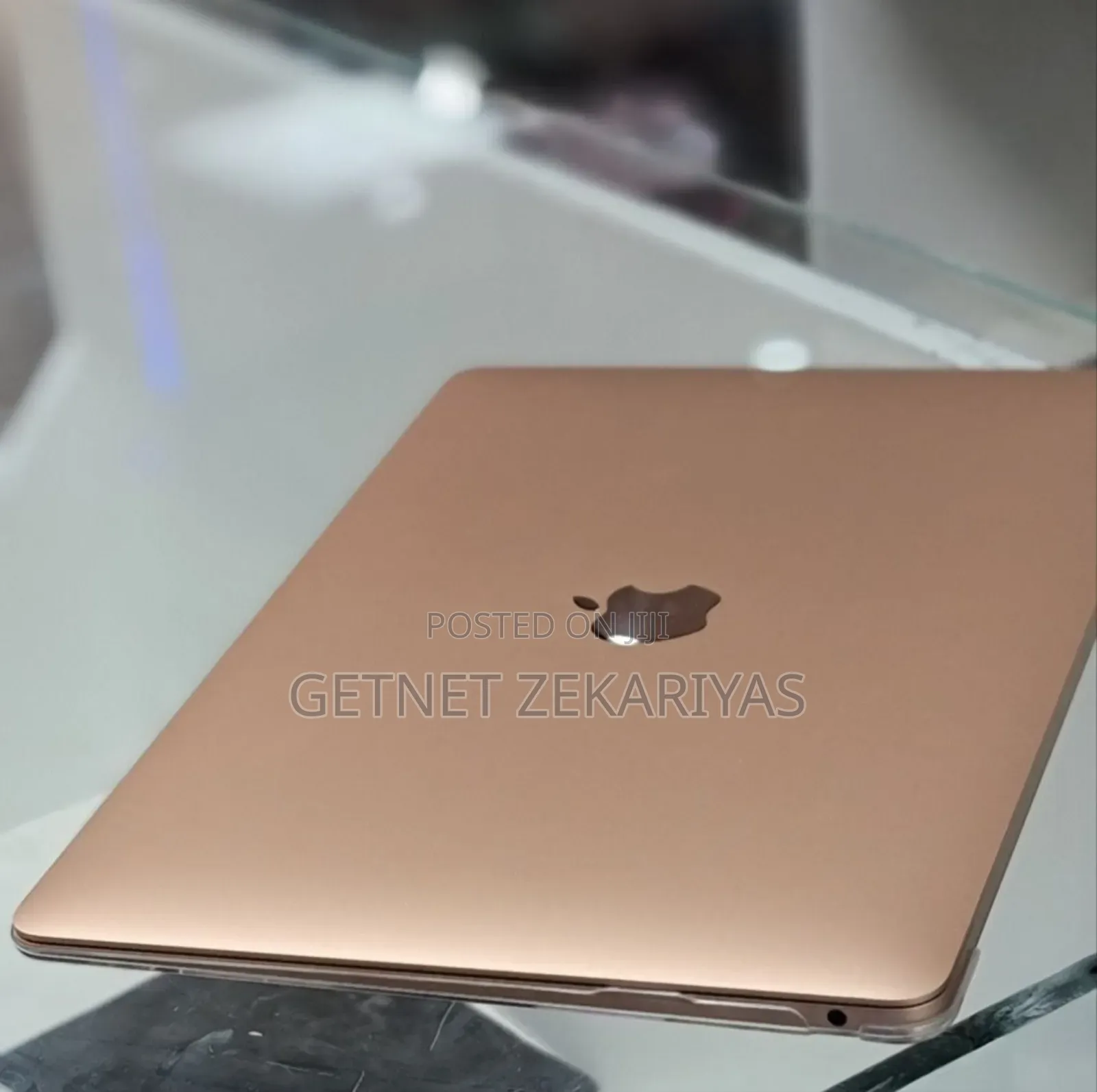 New Laptop Apple MacBook Air 8GB Apple M1 SSD 256GB