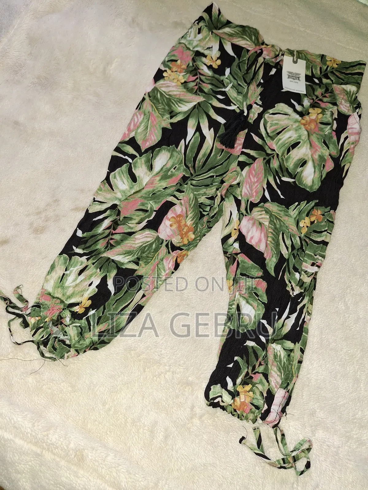 Women Pants for Sell. Size S,M