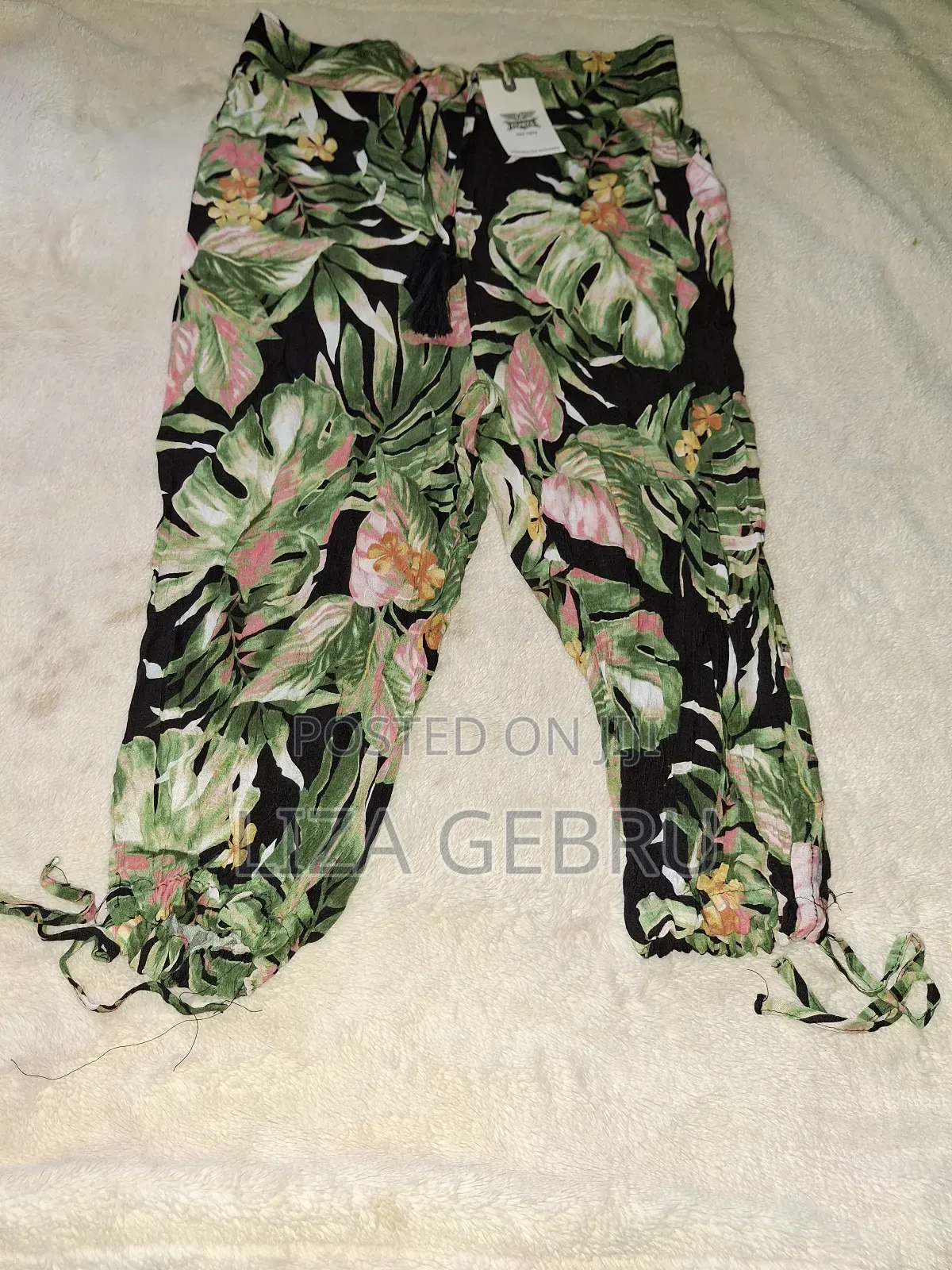 Women Pants for Sell. Size S,M