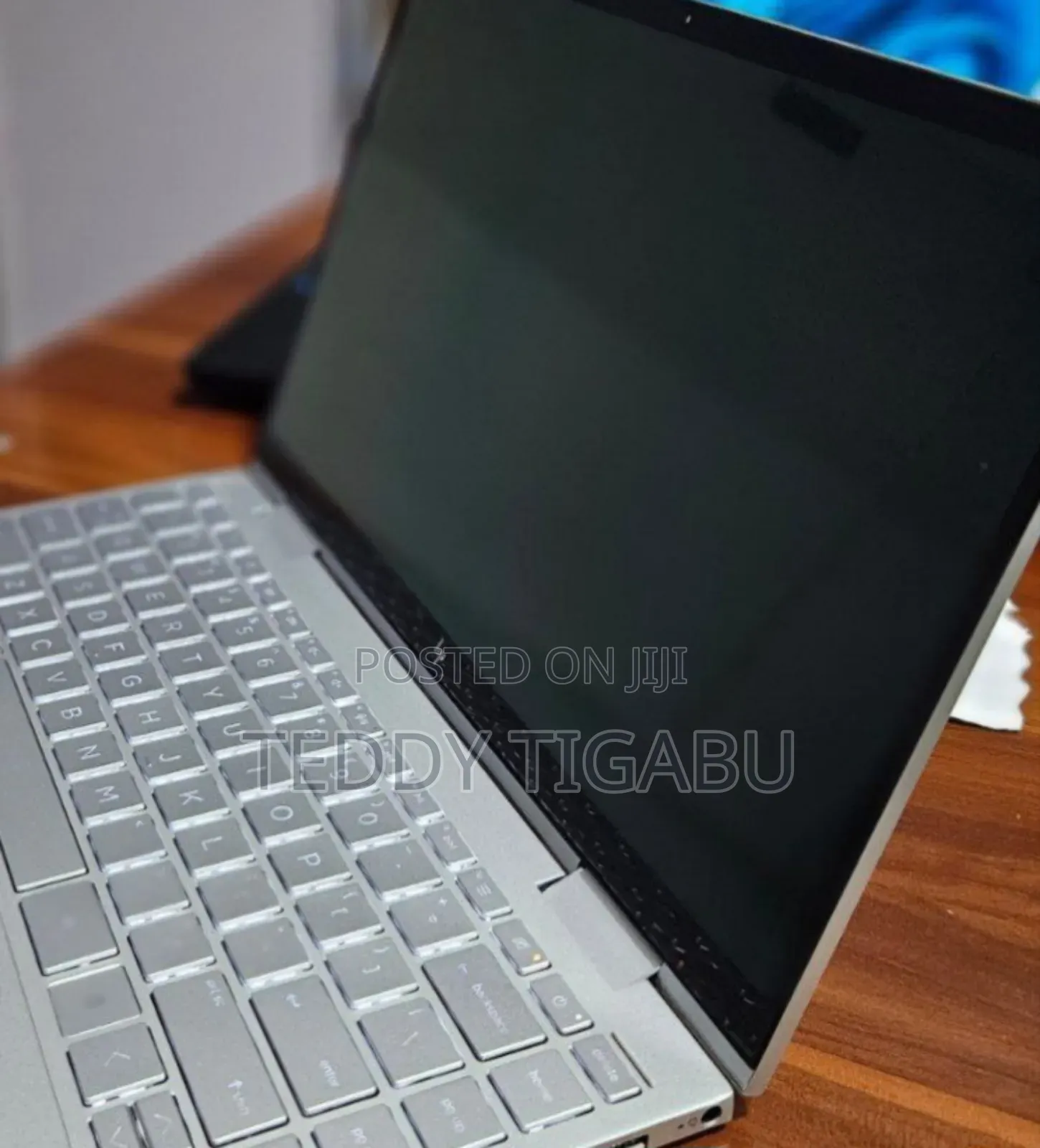 New Laptop HP Envy X360 8GB Intel Core I7 SSD 512GB