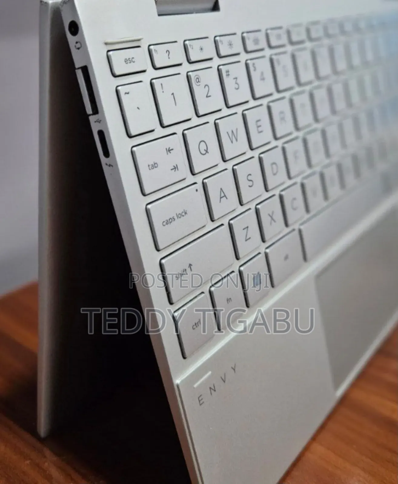 New Laptop HP Envy X360 8GB Intel Core I7 SSD 512GB