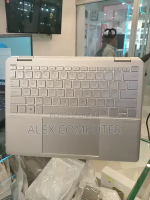 New Laptop HP Spectre 14 16GB Intel Core I5 SSD 1T