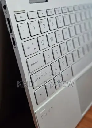 New Laptop HP Envy X360 8GB Intel Core I7 SSD 512GB