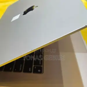 Photo - New Laptop Apple MacBook Air 2024 M3 15-Inch 16GB Apple M3 SSD 512GB