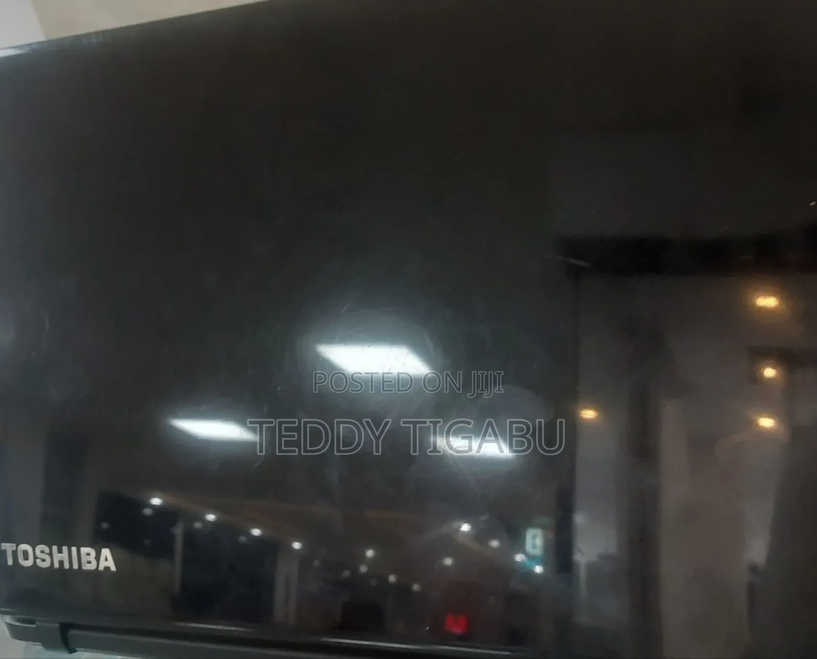 New Laptop Toshiba 4GB Intel Core I3 HDD 500GB