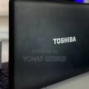 Laptop Toshiba Satellite C850 4GB Intel Pentium HDD 320GB