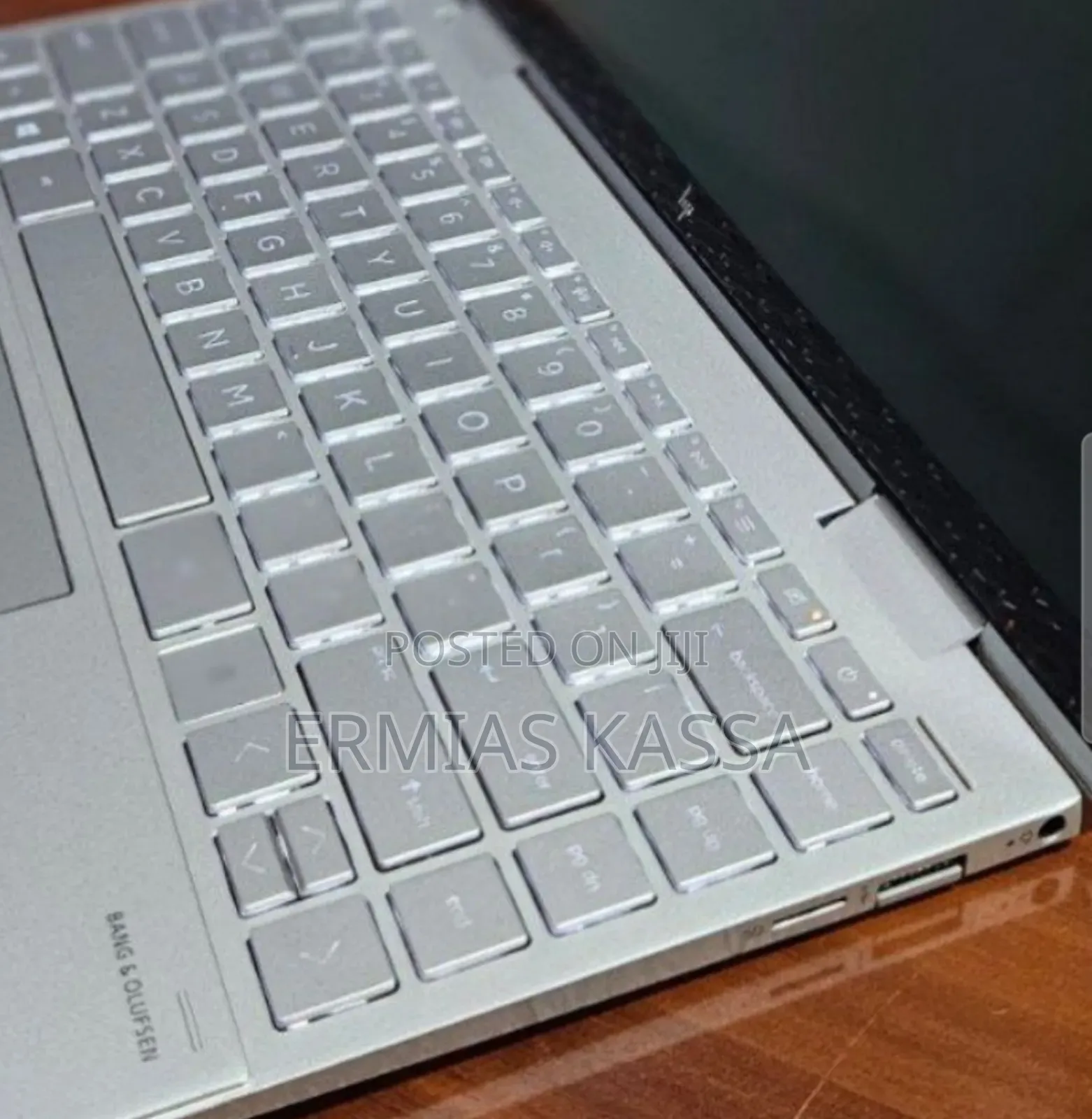 New Laptop HP Envy X360 8GB Intel Core I7 SSD 512GB