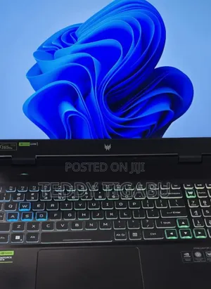 New Laptop Acer 16GB Intel Core I7 SSD 1T