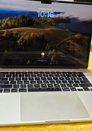 Photo - New Laptop Apple MacBook Air 2024 M3 15-Inch 16GB Apple M3 SSD 512GB