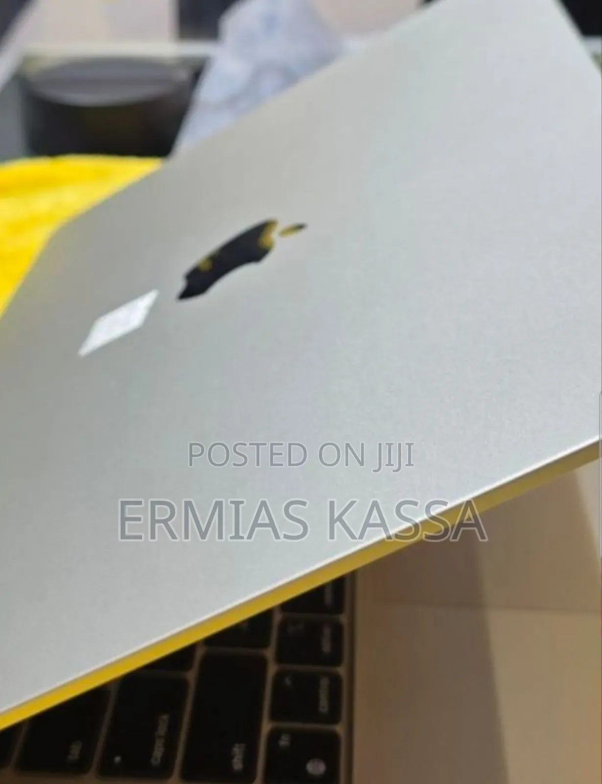 New Laptop Apple MacBook Air 2024 M3 15-Inch 16GB Apple M3 SSD 512GB