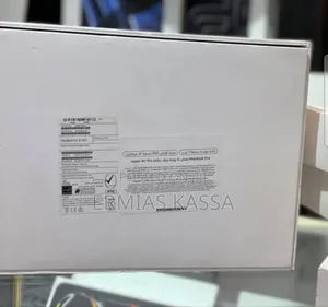 Photo - New Laptop Apple MacBook Pro M1 16GB Apple M1 Pro SSD 512GB