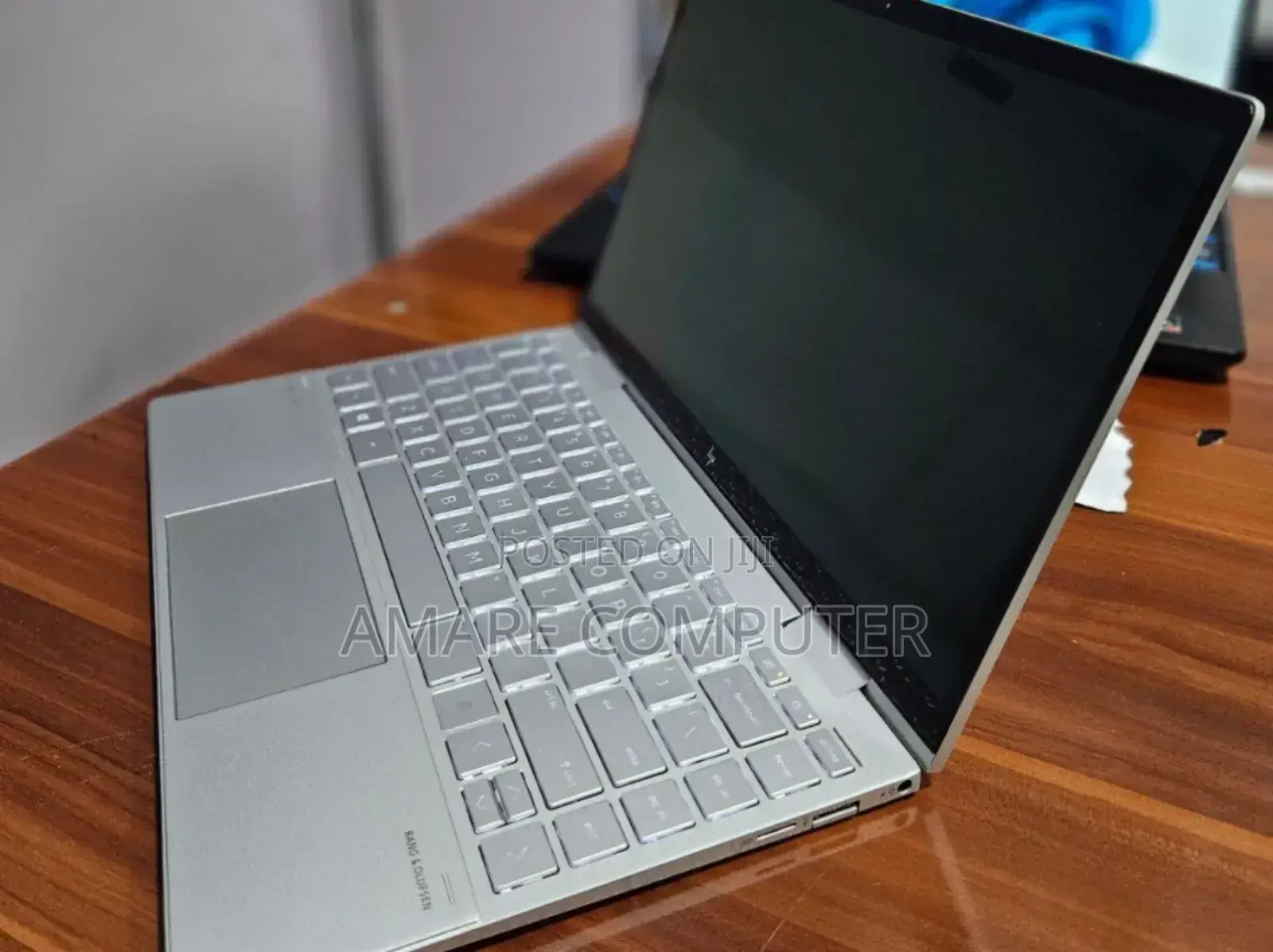 New Laptop HP Envy X360 8GB Intel Core I7 SSD 512GB