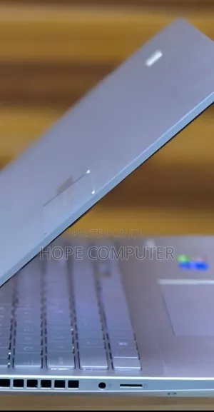 New Laptop Asus VivoBook 15 X505BA 16GB Intel Core I7 SSD 512GB