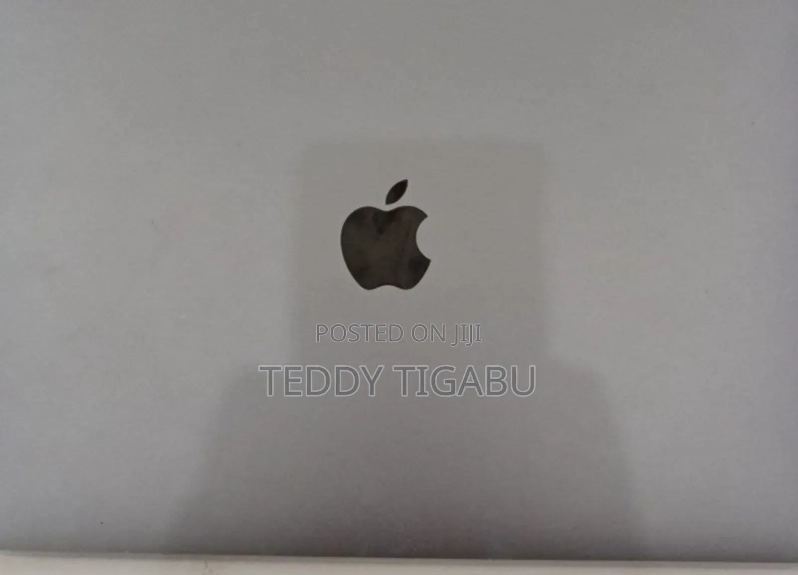 New Laptop Apple MacBook Air 2020 M1 8GB Intel Core I5 SSD 256GB