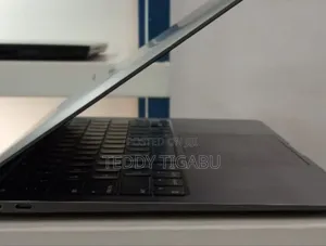 New Laptop Apple MacBook Air 2020 M1 8GB Intel Core I5 SSD 256GB